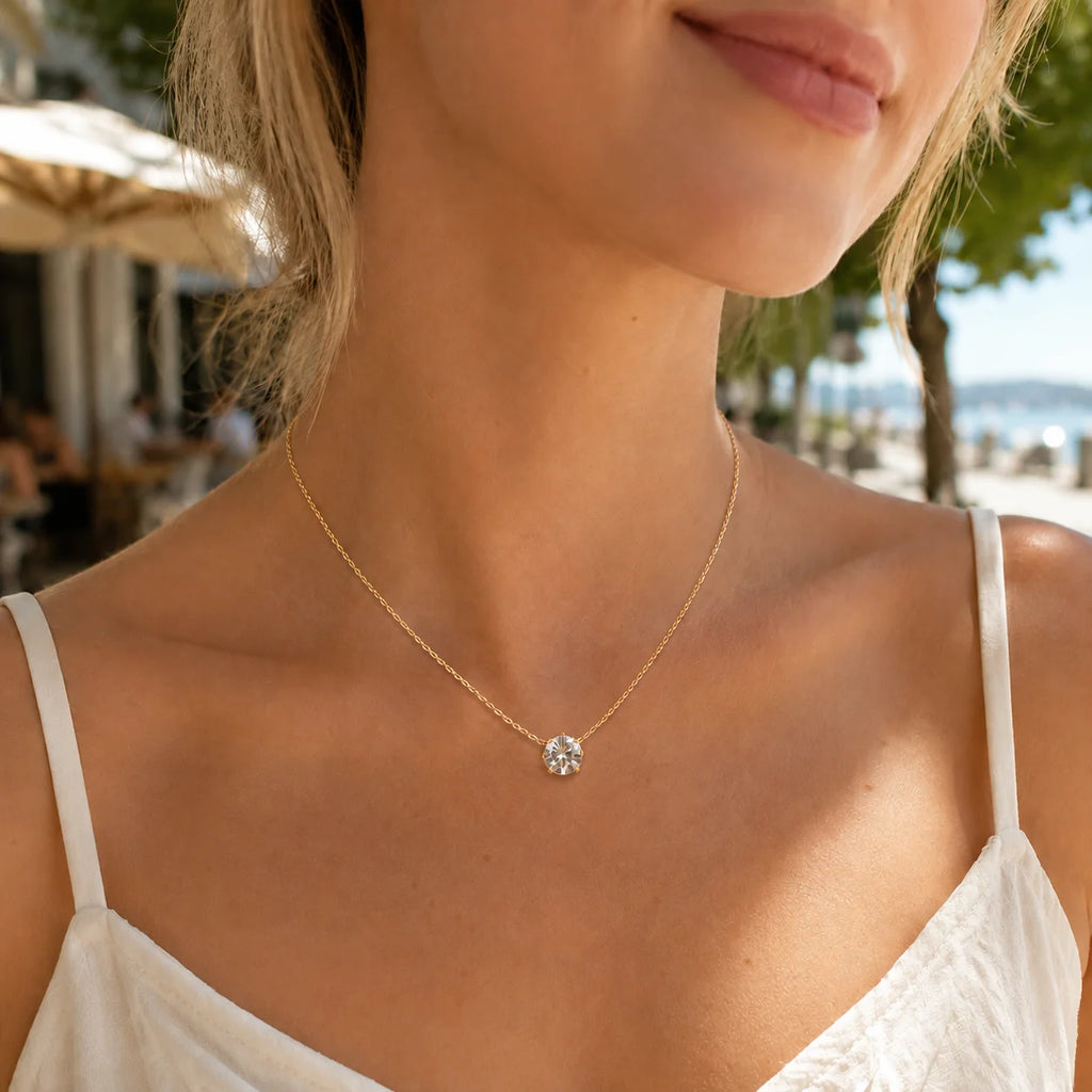 Solis Solitaire necklace