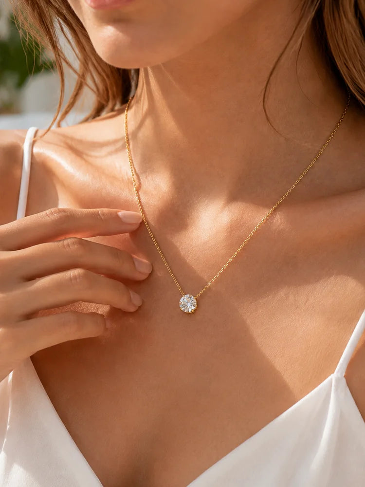 Solis Solitaire necklace